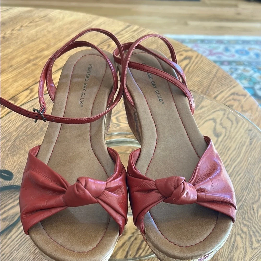 NWOT Montego Bay Club Red Floral Platform Wedge Espadrilles